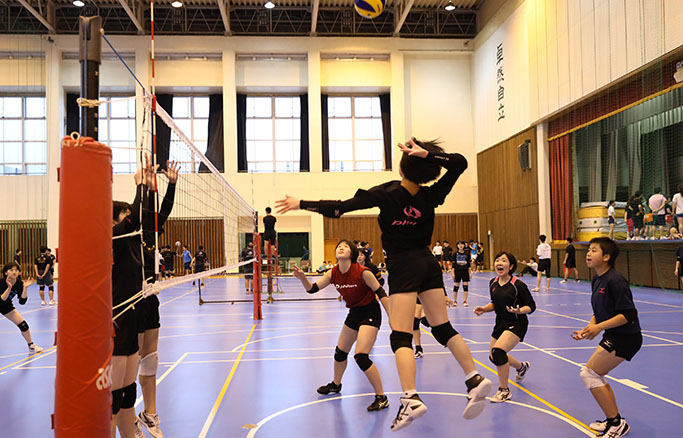 女子バレーボール部
